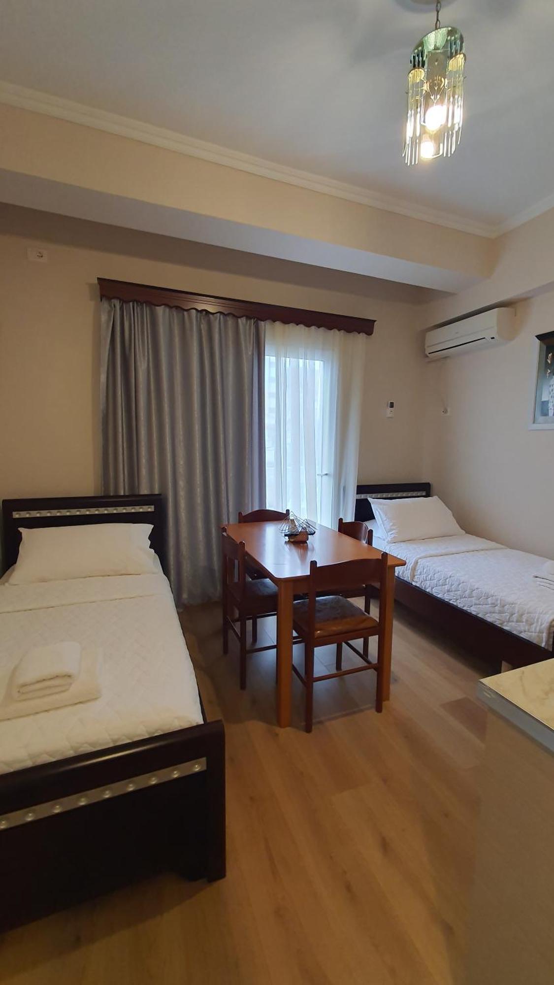 Hotel Vila Alvin & Apartments Sarandë Exterior foto